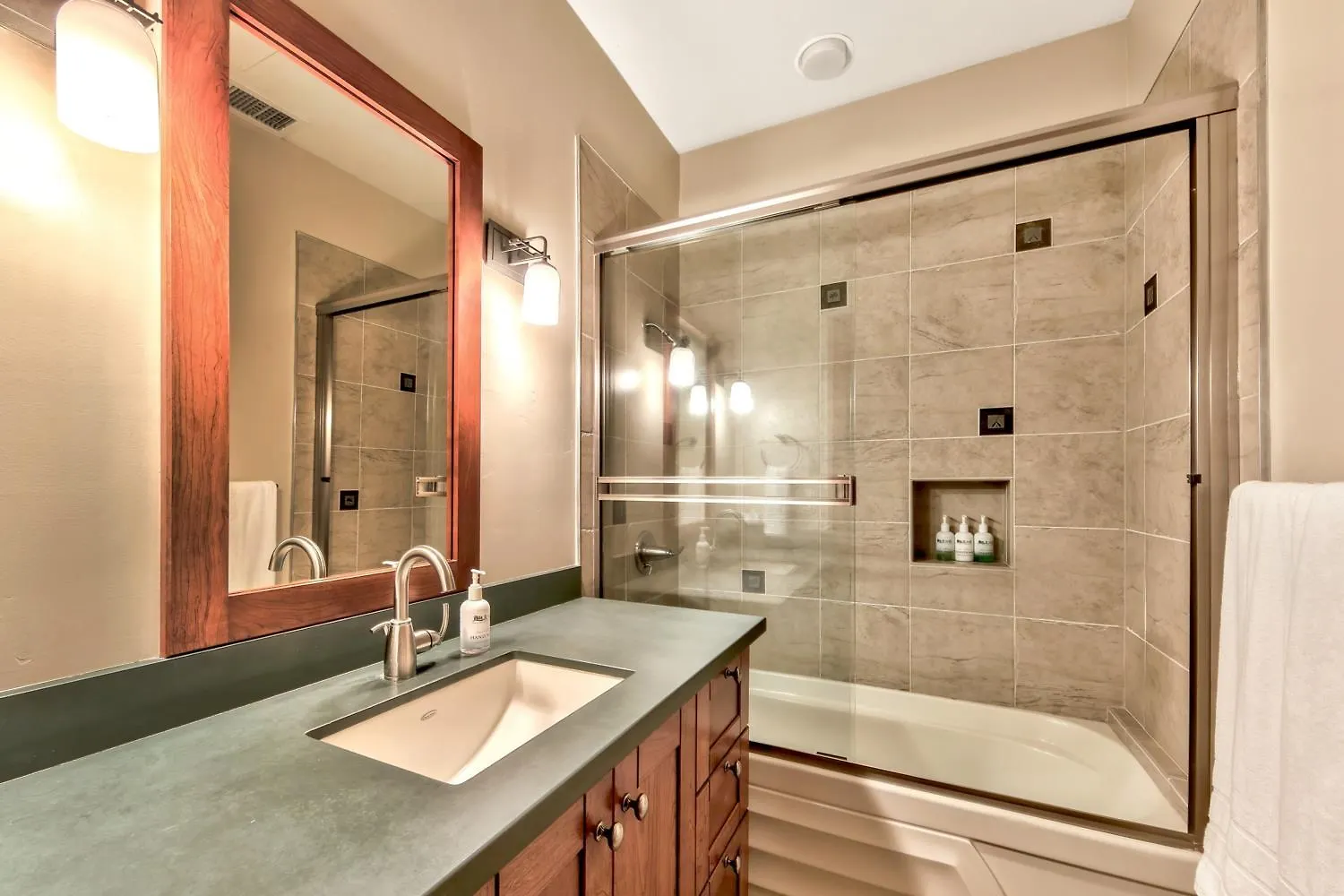Appartamento Sierra Shores Four - Lakefront Vistas South Lake Tahoe